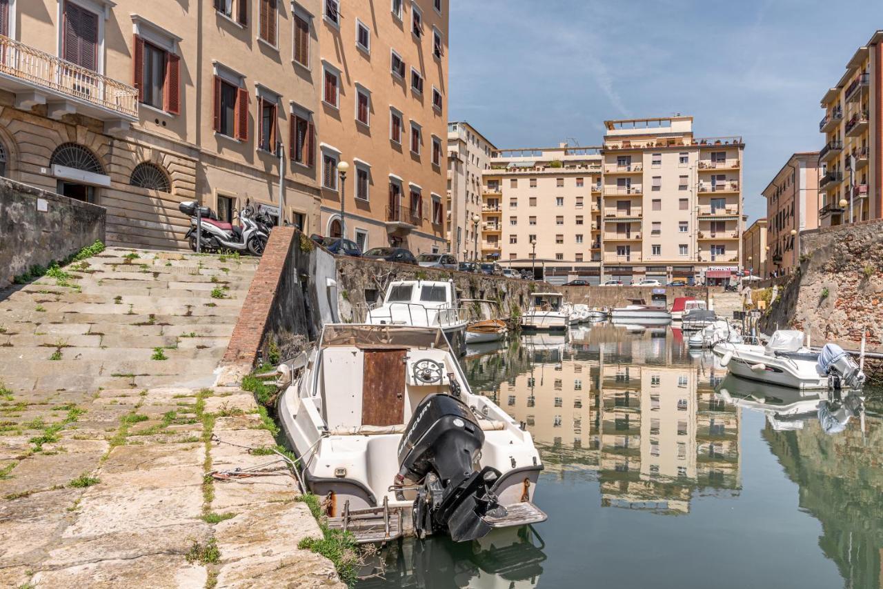 Piccola Venezia Canal View Charming Flat ลีวอร์โน ภายนอก รูปภาพ