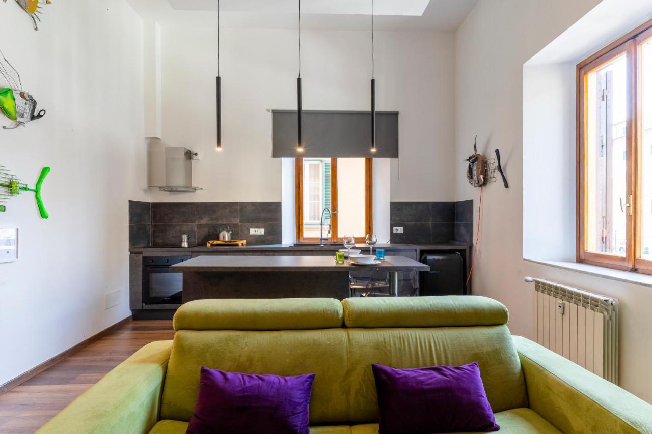 Piccola Venezia Canal View Charming Flat ลีวอร์โน ภายนอก รูปภาพ